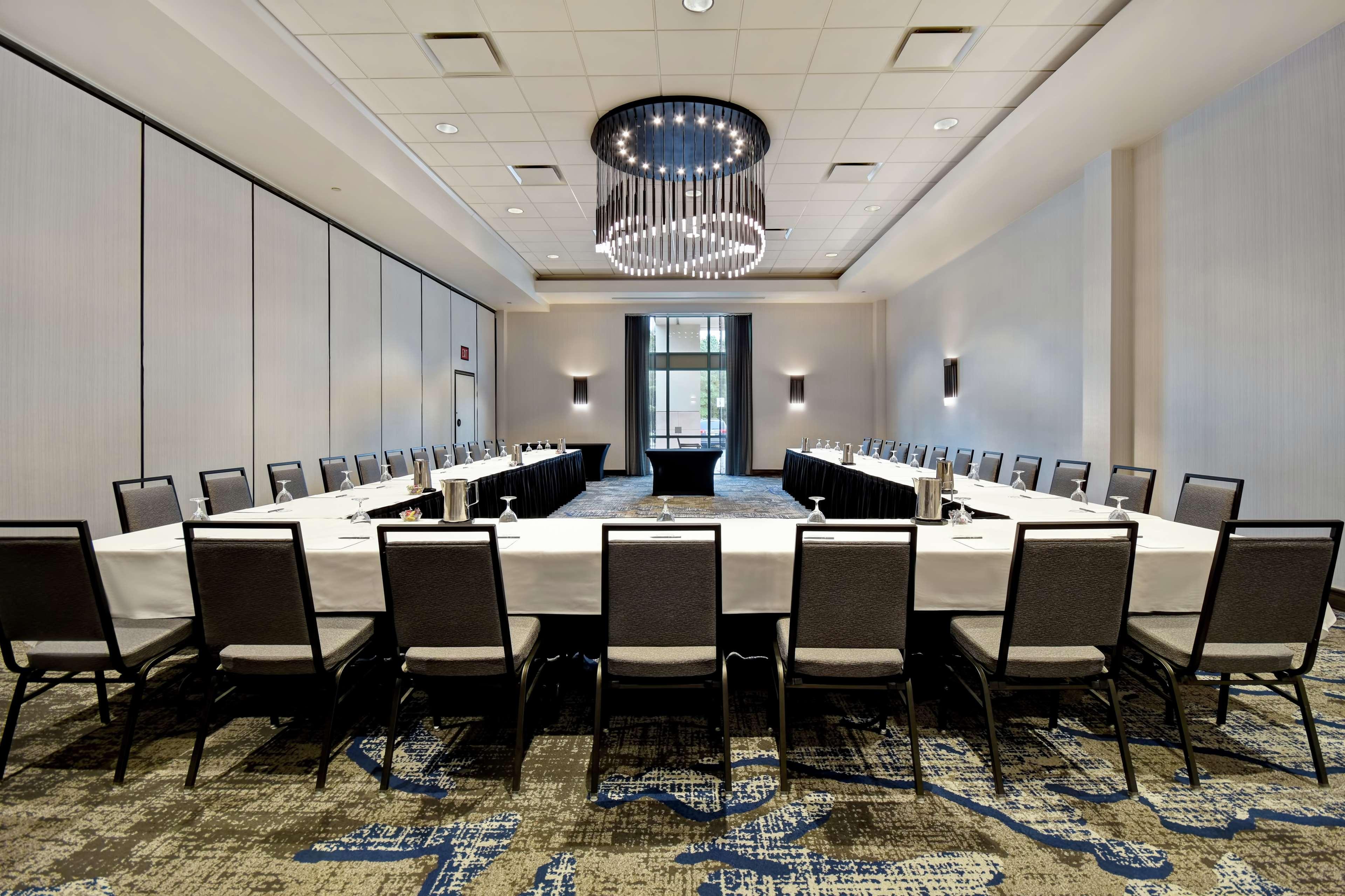 Embassy Suites By Hilton Raleigh Durham Research Triangle Cary Exterior photo